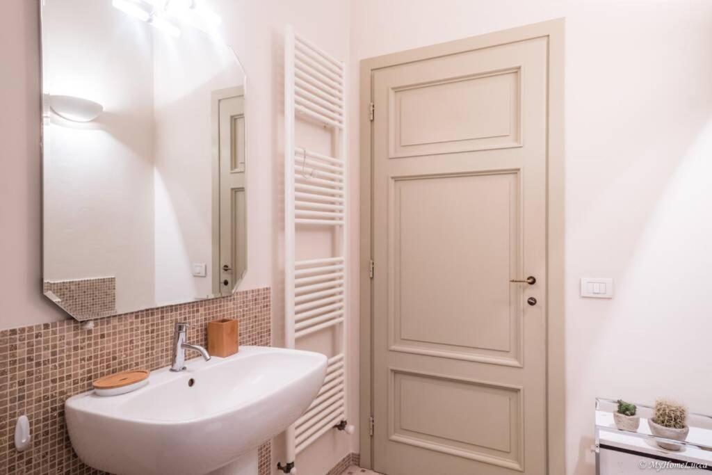 Le Scuderie Ribot Private Parking On Site Apartment Lucca Exterior photo